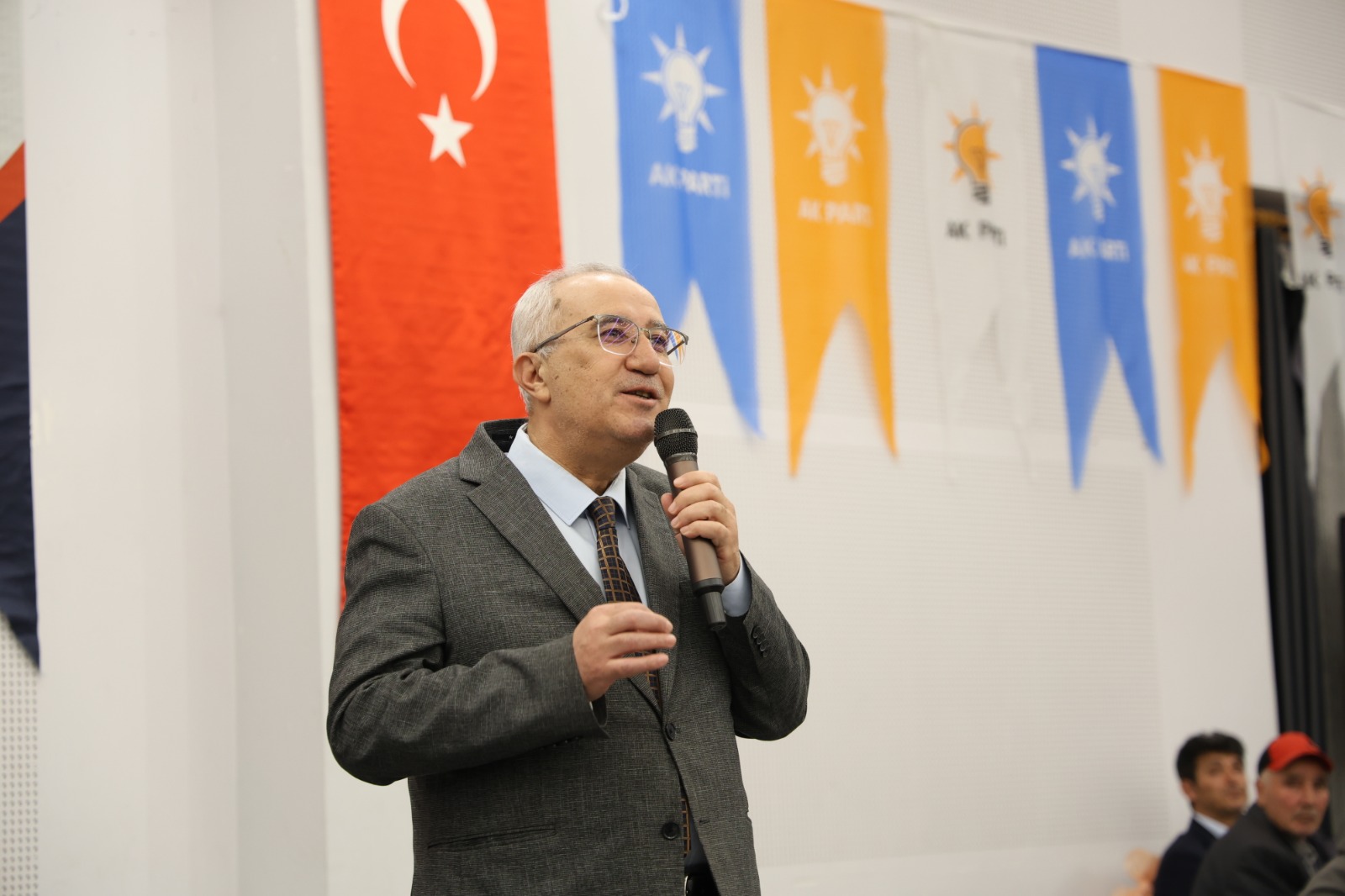 Çameli’de Ramazan Sofrasında Siyaset Buluştu